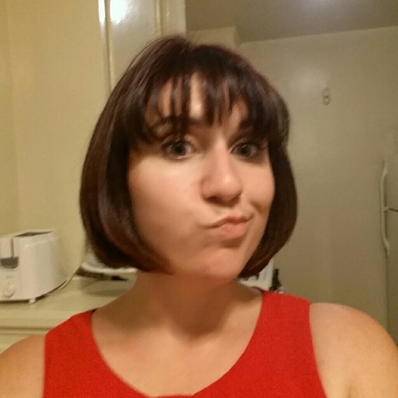 Meet your Posher, Kristen - Picture 1 of 1