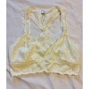 ✨Black Friday Sale✨Free People Lace Bralette