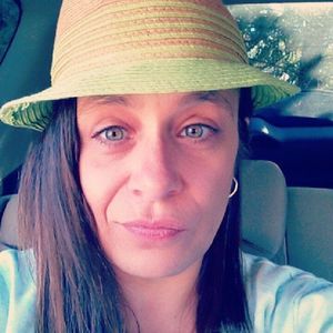 Meet your Posher, Marianthy