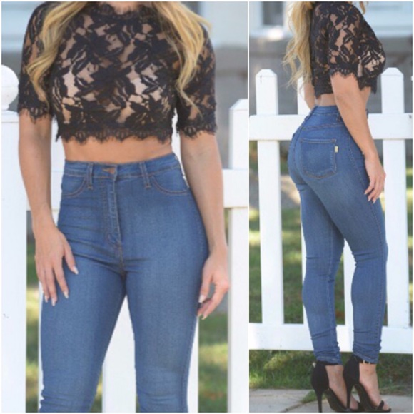 Black Lace Crop Top - Picture 2 of 4