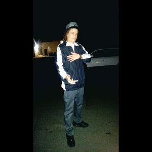 Meet your Posher, Dontay