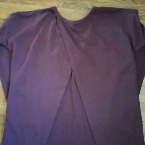 Shirt - Picture 3 of 4