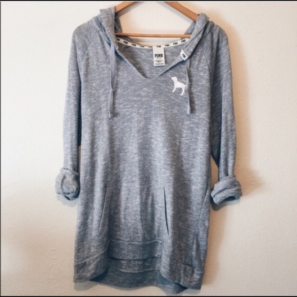 ISO!! i really want something like this with the V - Picture 1 of 3