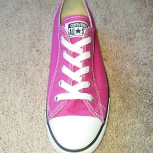 Converse Dainty Sneakers- Magenta