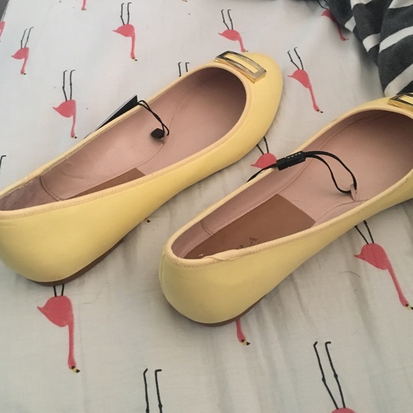 Zara Shoes - NWT Zara flats Zara Shoes - NWT Zara flats