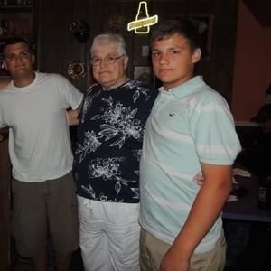 Meet your Posher, Stefanie