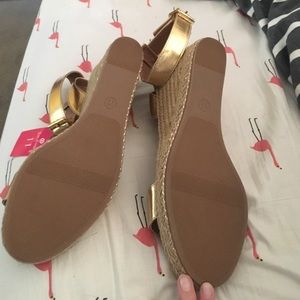 Lilly Pulitzer for Target Shoes - Lilly Pulitzer for target gold wedges new Lilly Pulitzer for Target Shoes - Lilly Pulitzer for target gold wedges new