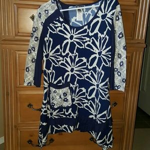 TUNIC NEW WITH TAGS