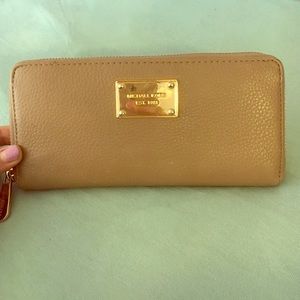 Michael Kors wallet