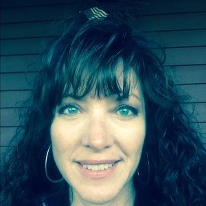 Meet your Posher, Sabra