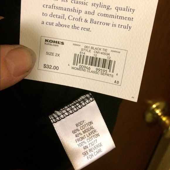 NWT NEW 2X Black Top. 29" long. 27" pit to pit - Picture 4 of 4