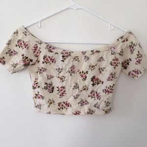 NWT Brandy Melville Floral Crop Top