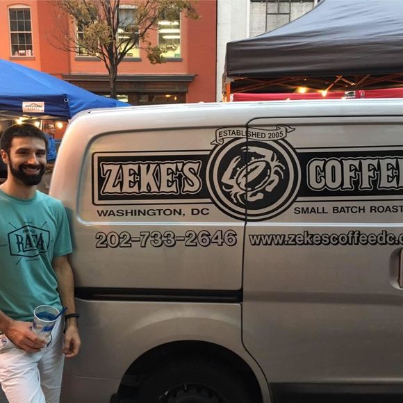 Meet your Posher, Zeke