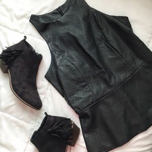 💋SALE💋 NWOT Faux leather statement top