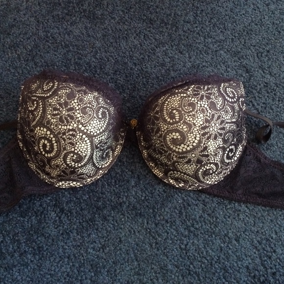 Slight push-up t-shirt bra