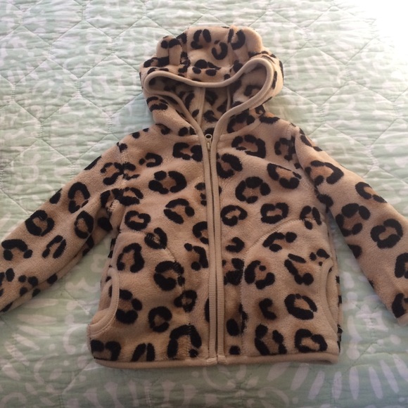 Fuzzy ADORABLE cheetah print baby girl's jacket❤️️