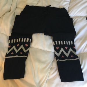 Black gap body sweater leggings w/tribal design