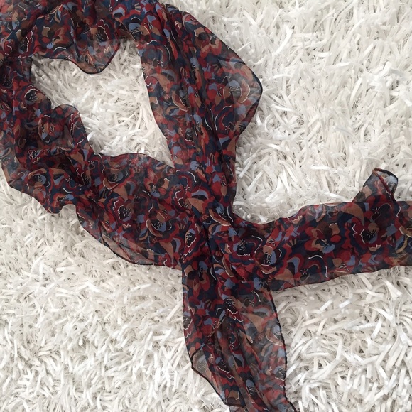 Authentic Catherine Malandrino silk scarf - Picture 1 of 4