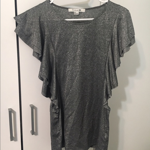 Forever 21 gray top! Size small!