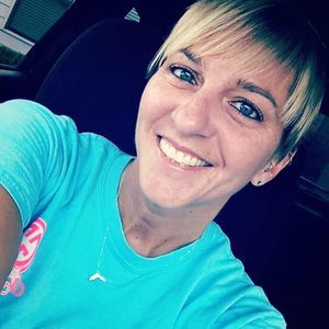 Meet your Posher, Crystal