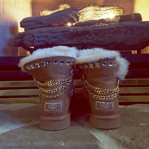 Ugg Fashion Ankle Boots