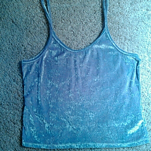 🎉SALE!- Vintage purple velvet crop top - Picture 2 of 3