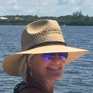 Meet your Posher, Lauri