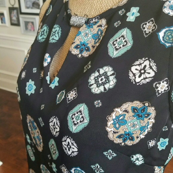 Laundry Top - Picture 4 of 4