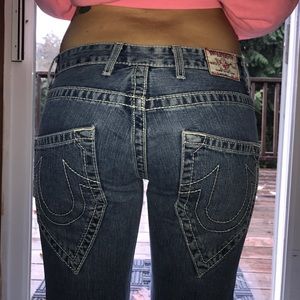 Hard to find MICKY Big T Jeans 😮