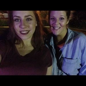 Meet your Posher, Camille