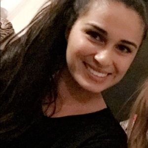 Meet your Posher, Elisa