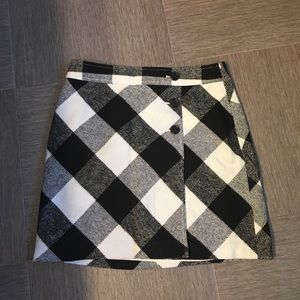 Ann Taylor black and white plaid skirt