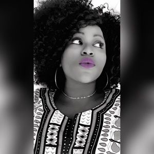 Meet your Posher, Jamila