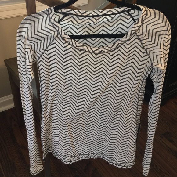 Vintage lululemon chevron long sleeve