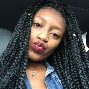 Meet your Posher, Allana