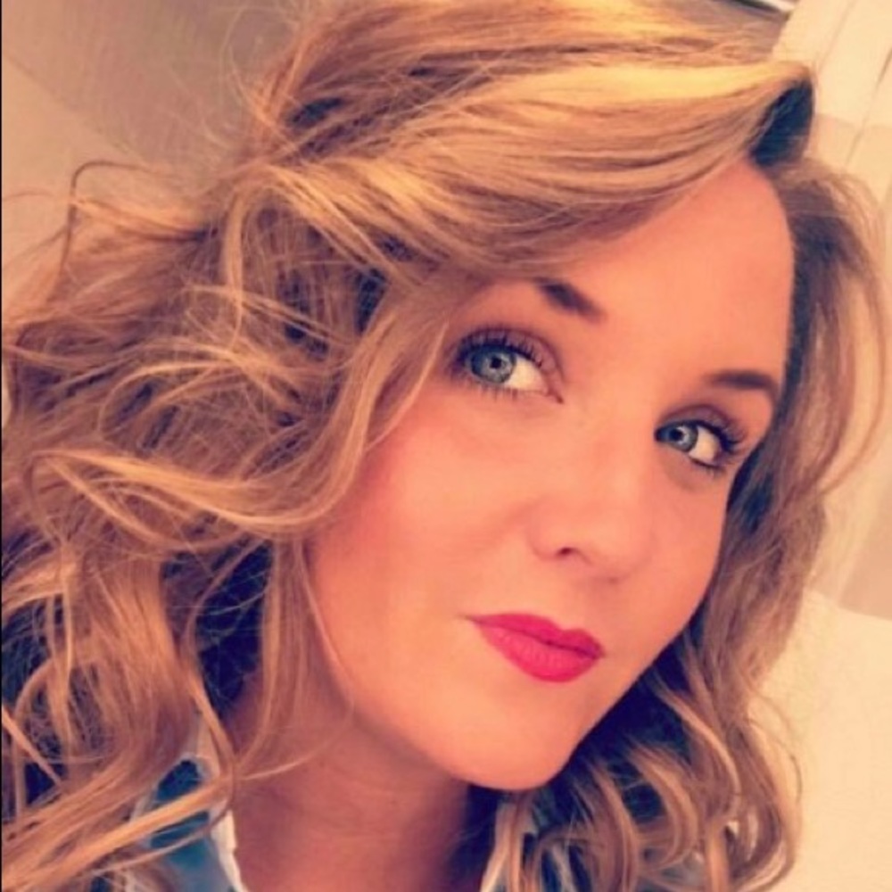 Meet your Posher, Julie