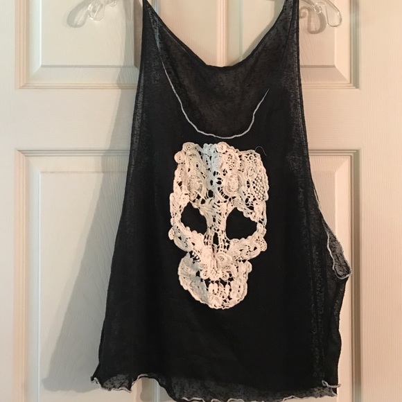 Skull tank