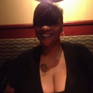 Meet your Posher, Monica