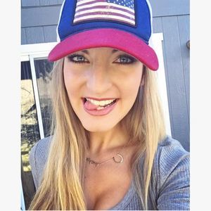 Meet your Posher, Devin