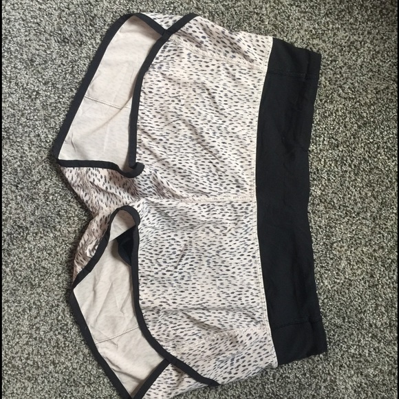 Lululemon speed short