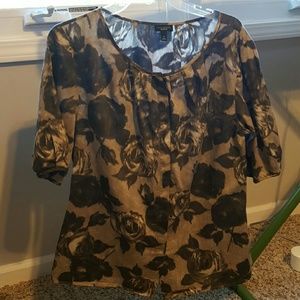 Beautiful Talbots muted floral  blouse