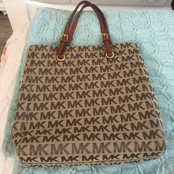 BRAND NEW Michael Kors tote bag
