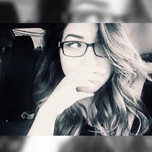 Meet your Posher, Briana