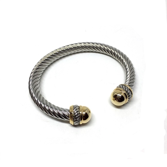 ⏰HOT SALE⏰Rhodium/18k Gold Plated Open End Cuff - Picture 3 of 8