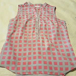 Adorable pink and grey sleeveless shell