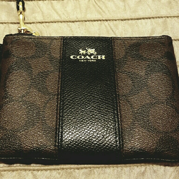 Authentic Coach wristlet - Picture 1 of 3