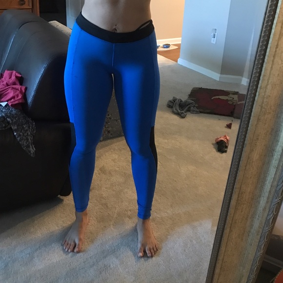 Blue athletic leggings