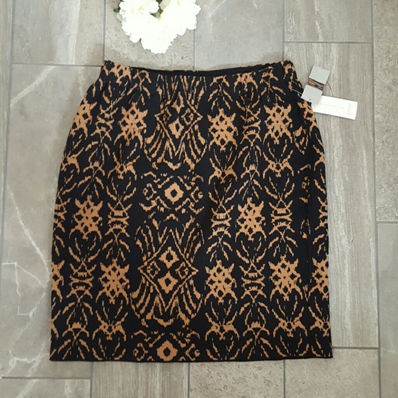💥SOLD!!💥CUTE SWEATER SKIRT - Picture 2 of 3
