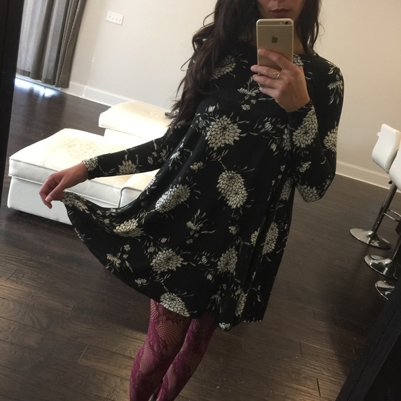 1 LEFT! Black Floral Swing Dress - Picture 2 of 4