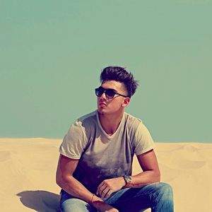 Meet your Posher, Johnny